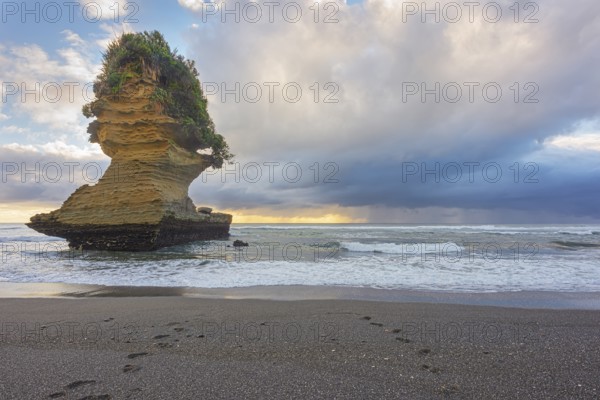 Rock formation shaped like a boot, Punakaiki, Paparoa National Park, South Island, New Zealand, Oceania