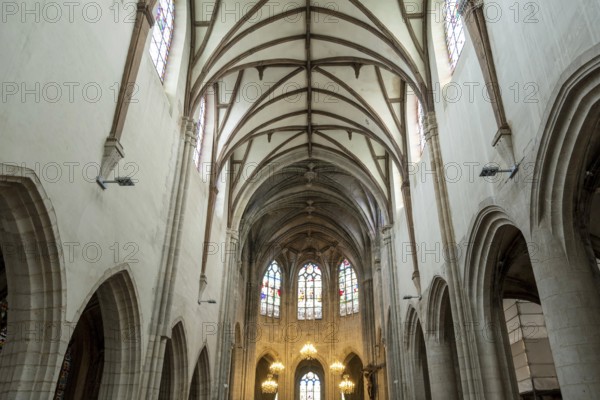Nemours. Interior of Saint-Jean-Baptiste church. Seine-et Marne department. Ile-de-France. France. Europe