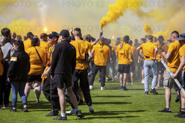 Football 3rd division, 2024/25 season, matchday 37: Waldhof Mannheim vs Dynamo Dresden***Pure enthusiasm of the Dresden fans after the final whistle and promotion to the 2nd division