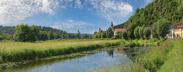 Summer river landscape of the Naab with St Michael's Church in the background, Kallmünz, Upper Palatinate, Bavaria, Germany, Europe