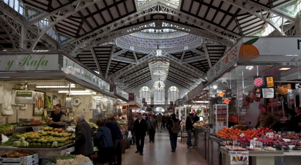 Built 1910-28, interior view with dome