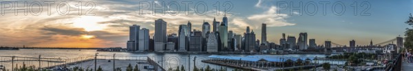 Sunset over Manhattan Skyline, view from Brooklyn, USA, North America