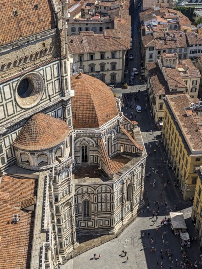 Facade of the renaissance cathedral Santa Maria del Fiore in Florence, Italy, Europe