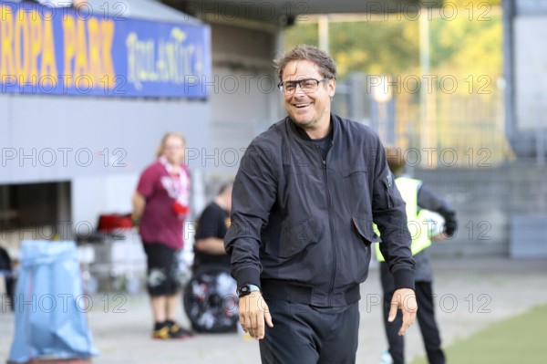Coach Benedetto Muzzicato (SC Freiburg II / U23) had a good laugh during the match of the Soccer-RL SW 24-25: 9. Sptg: SC Freiburg II vs Bahlinger SC, Freiburg im Breisgau, Germany / Germany