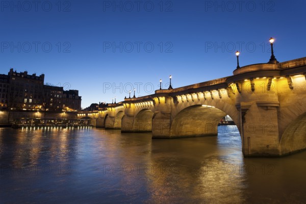 Pont Neuf and Seine, Paris, Ile de France, France, Europe