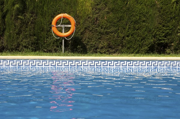 Buoy and swimming pool