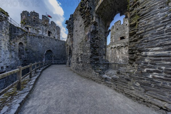 Conwy Castle, tour of the stone ruins of the castle, Conwy, Wales, Great Britain