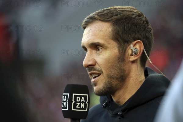 Head coach / Coach Julian Schuster (SC Freiburg) at the match of the 1st FBL: 24-25: 1st FBL: 24-25: 9th Sptg. SC Freiburg - FSV Mainz 05 DFL REGULATIONS PROHIBIT ANY USE OF PHOTOGRAPHS AS IMAGE SEQUENCES AND/OR QUASI-VIDEOthen Photo: Joachim Hahne/johapress, Freiburg, Germany / Germany
