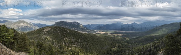 Magnificent panoramic view over the woods of Rocky Mountain National Park, USA, North America