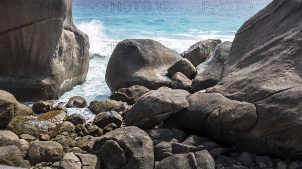 An image of a coast detail with rocks