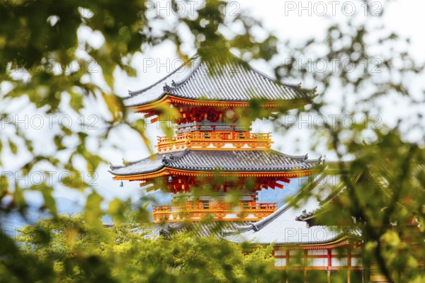 The iconic Kiyomizu-dera temple and mountain view on a sunny spring day in Kyoto, Japan, Kyoto, Japan, Asia