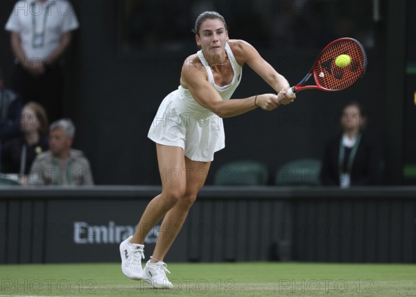 US tennis player Emma Navarro in action at the 2024 Wimbledon Championships, London, England, United Kingdom, Europe