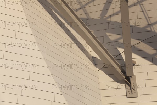 Louis Vuitton foundation, Bois de Boulogne, Paris, Ile-de-France, France, Europe