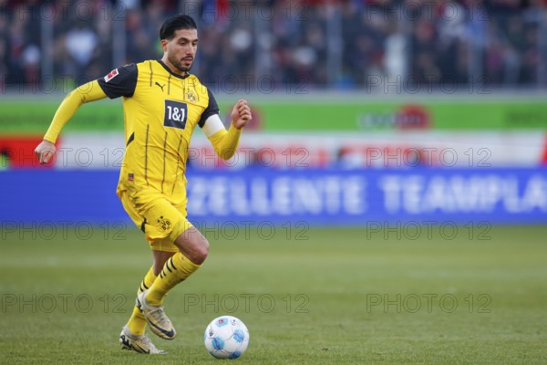 Germany: Soccer 1st Bundesliga, Matchday 20 - 1. FC Heidenheim vs. Borussia Dortmund - Voith-Arena Heidenheim: Captain Emre CAN Borussia Dortmund on the ball
