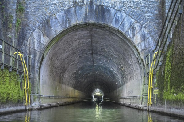 Weilburg ship tunnel, River Lahn, Limburg-Weilburg district, Hesse, Germany, Europe