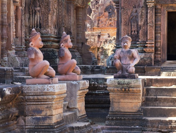 Ancient statues in the temple Banteay Srei, Kambodia