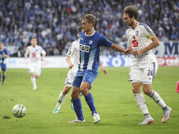 Duel Tobias Willers VfL Osnabrück and Nicolas Hebisch 1.FC Magdeburg DFB 3.Liga season 2015-16 in the MDCC-Arena Magdeburg on 15.09.2015, Duel Tobias Willers VfL Osnabrück and Nicolas Hebisch 1.FC Magdeburg DFB 3.Liga season 2015-16 in the MDCC-Arena Magdeburg on 15.09.2015