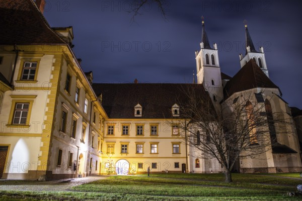 Abbey courtyard of Göß Abbey, night shot, former convent of the Benedictine nuns, Leoben, Styria, Austria, Europe