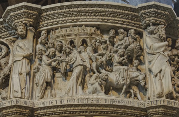 One side of the octagonal pulpit, Pisa