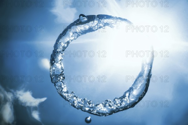 Bubble ring Underwater ascends towards the sun