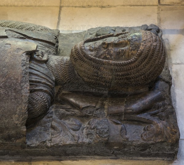 London, Temple Church, polygon with tombs of the Knights Templar, here William Marshall, First Earl of Pembroke, died 1219