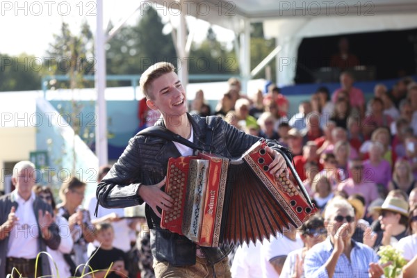 Felix Muhr (Austrian singer / musician) on the ARD TV programme Immer wieder sonntags, Rust, Germany / Germany