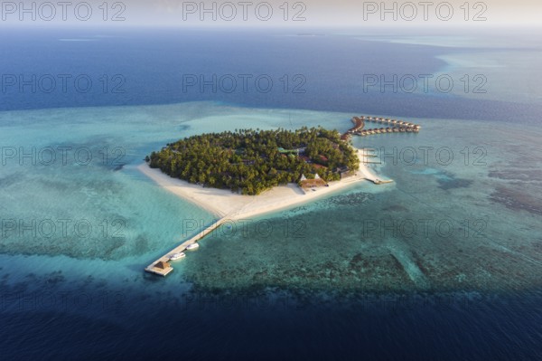 Holiday island Alimatha, Felidhu Atoll, Indian Ocean, Maldives, Asia