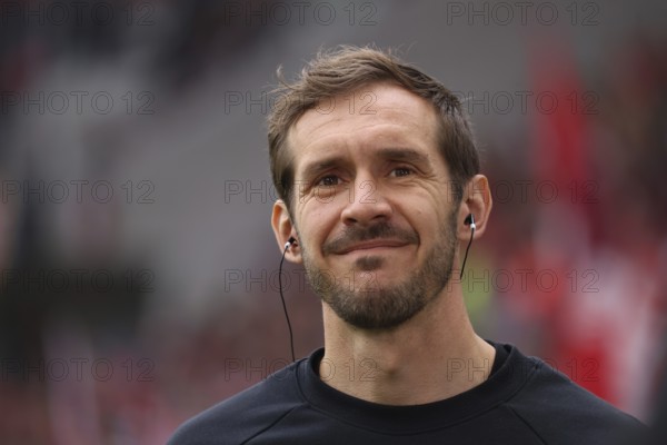 Head coach / coach Julian Schuster (SC Freiburg) at the match of the 1st FBL: 24-25: 27th Sptg. SC Freiburg - 1. FC Union Berlin DFL REGULATIONS PROHIBIT ANY USE OF PHOTOGRAPHS AS IMAGE SEQUENCES AND/OR QUASI-VIDEOn Photo: Joachim Hahne/johapress, Freiburg, Germany / Germany