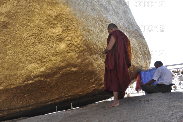 Golden rocks in myanmar