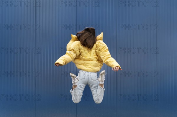 Portrait young woman jumping9