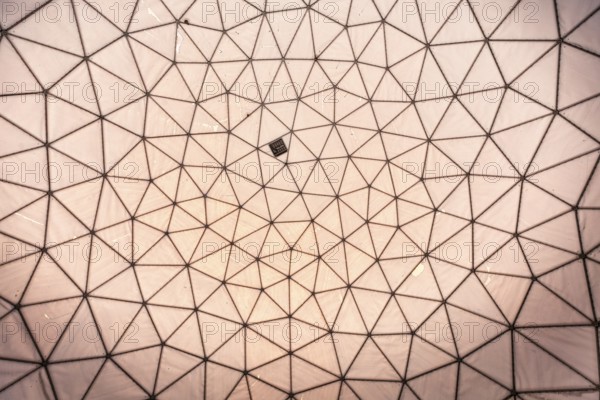 Roof pattern build out of triangles