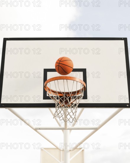 Low angle basketball hoop