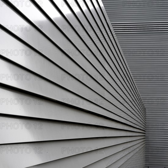 Aluminium façade on an office building in Cologne