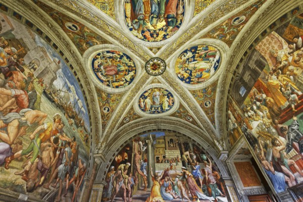 VATICAN CITY, VATICAN, JUNE 15, 2015 : interiors and architectural details of Raphael rooms in Vatican museum, june 15, 2015, in Vatican city, Vatican