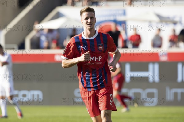 Football match, Jan SCHÖPPNER 1.FC Heidenheim, Voith-Arena football stadium, Heidenheim