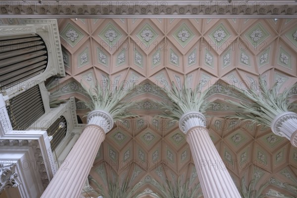 View of columns, dome and parts of the organ loft in Leipzig's Nikolaikirche. Leipzig, Saxony, Germany, Europe