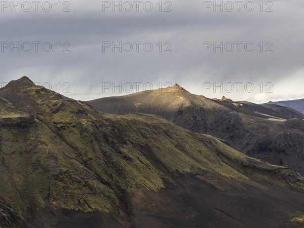 View to the summit from Mount Sveinstindur, volcanic landscape, Icelandic highlands, Iceland, Europe