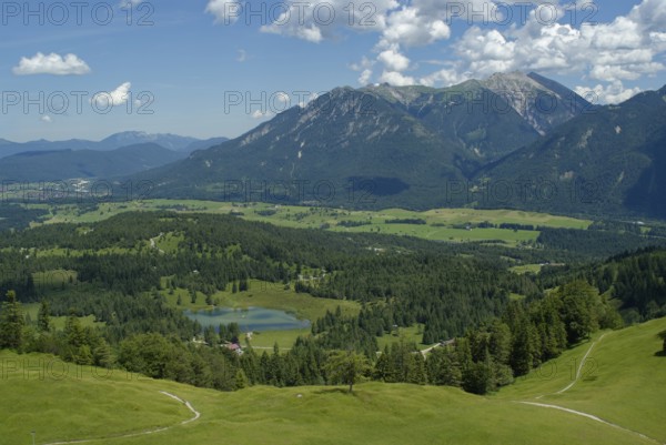 View of Wildensee, Estergebirge and Karwendel Mountains, Kranzberg, Mittenwald, Karwendel, hiking, mountain hiking, Bavaria, Alps, mountains, lake, Germany, Europe
