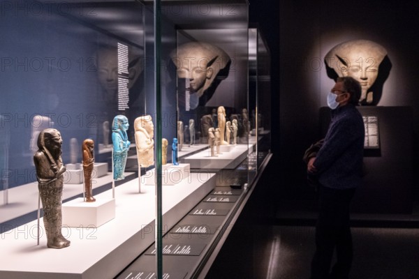 Ushabtis, exhibition Pharaoh the King of Egypt, Center Cultural La Caixa, Palma, Mallorca, collection of the British Museum