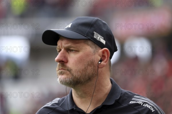 Head coach Steffen Baumgart (1. FC Union Berlin) at the match of the 1st FBL: 24-25: 27. Sptg. SC Freiburg - 1. FC Union Berlin DFL REGULATES PROHIBIT ANY USE OF PHOTOGRAPHS AS IMAGE SEQUENCES AND/OR QUASI-VIDEOthen Photo: Joachim Hahne/johapress, Freiburg, Germany / Germany