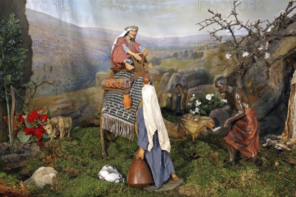 Christmas cot, cot figures