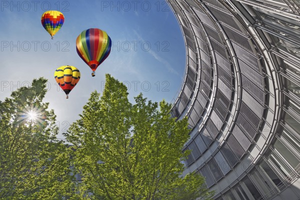 Composing tethered balloons, the -Thirtyfive- building at Maximilianstraße 35, Altstadt-Lehel, Munich, Upper Bavaria, Bavaria, Germany, Europe