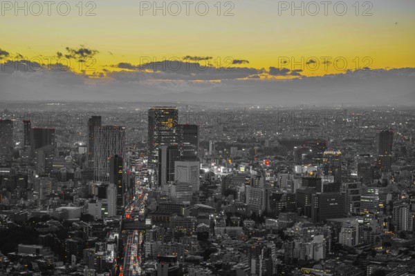 Sunset view and evening view of the city of central Tokyo. Shooting Location: Tokyo metropolitan area
