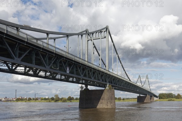 Krefeld-Uerdingen Bridge, Krefeld Rhine Bridge, 1936 railway bridge, Krefeld, North Rhine-Westphalia, Germany, Europe