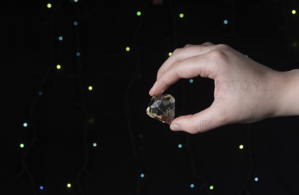 Fake diamond stone made with glass material