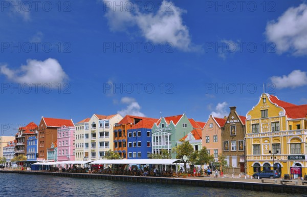 Architecture in the centre of Willemstad, Cura