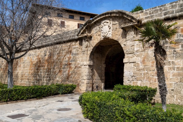 City gate, city wall, Carrer Portella Passeig Dalt Murada, Palma de Majorca, Majorca, Balearic Islands, Spain, Europe