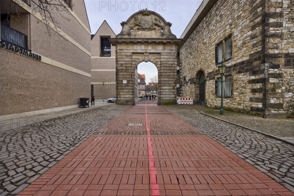 Tor tor des Marschalls, Marstalltor, architect Louis Remy de la Fosse, city gate, diffuse light, cloudy, Roßmühle street, Hanover, state capital, Hanover region, Lower Saxony, Germany, Europe