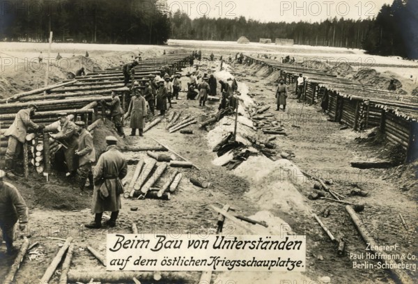 Building shelters on the eastern theatre of war, 1914 - 1918, World War I, reproduction of a war postcard