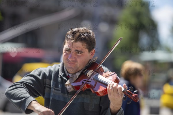 Street musician in the centre of Budapest